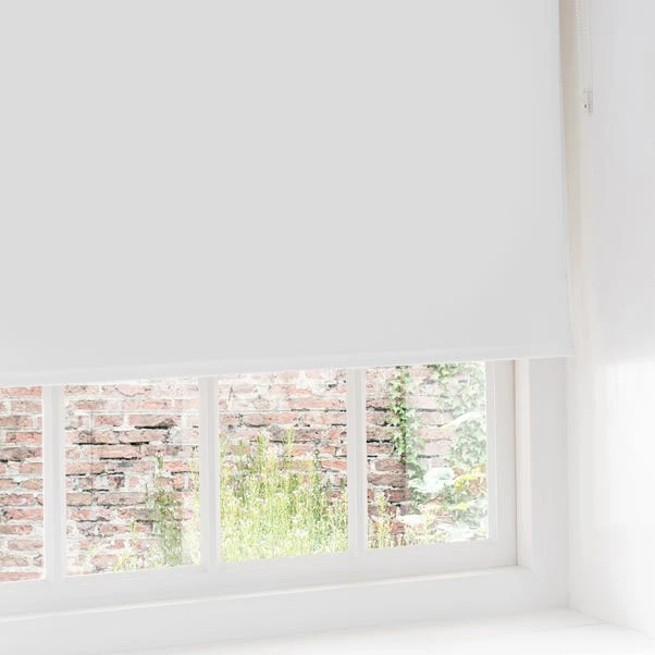 Dunelm Luna White Blackout Roller Blind - Image 4